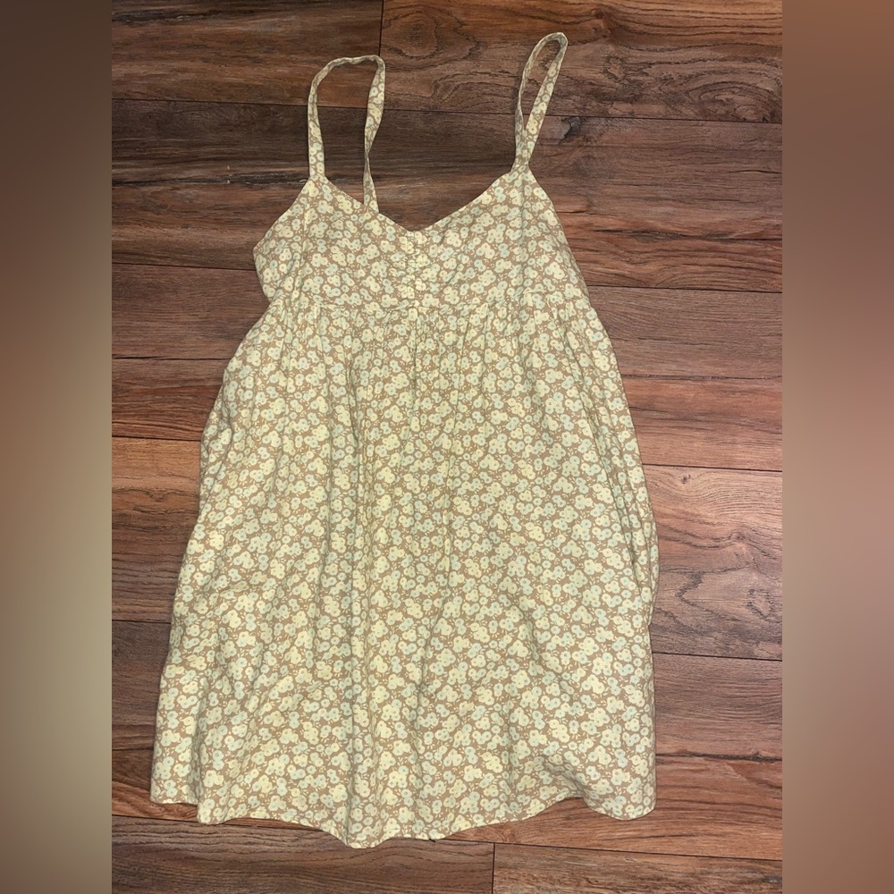 Cute sundress. Floral print very cute for summer time or even the beach